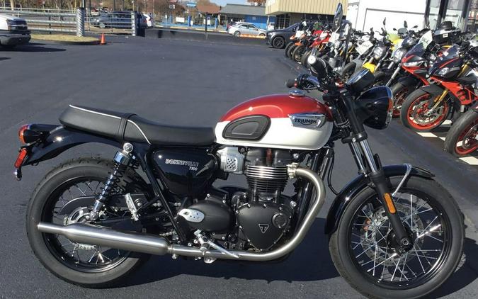 2022 Triumph Bonneville T100 Carnival Red/Fusion White