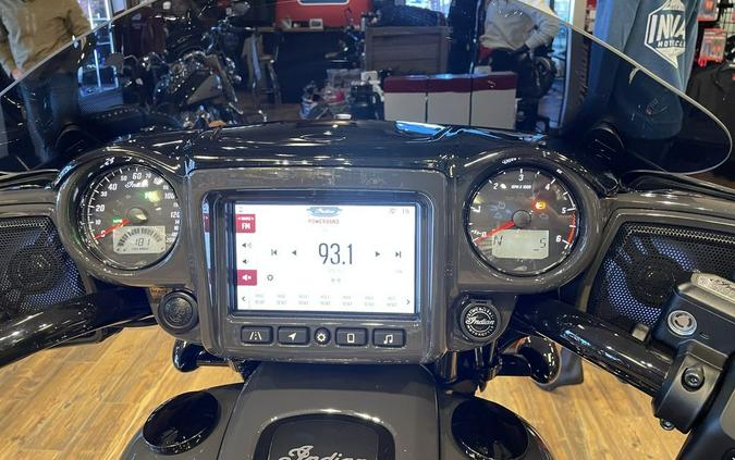 2024 Indian Motorcycle® Chieftain® Dark Horse® w/Powerband Audio Pkg Granite Gray