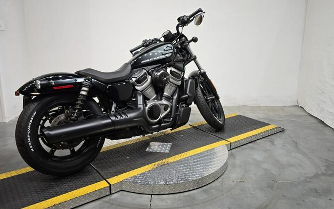 RH975 2022 Nightster™