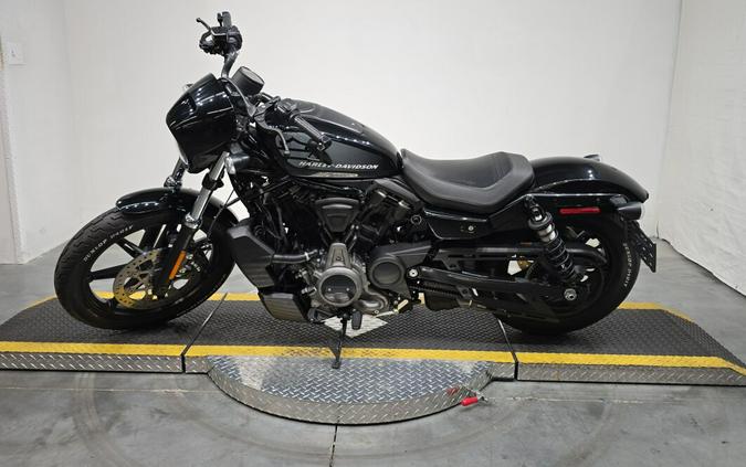 RH975 2022 Nightster™