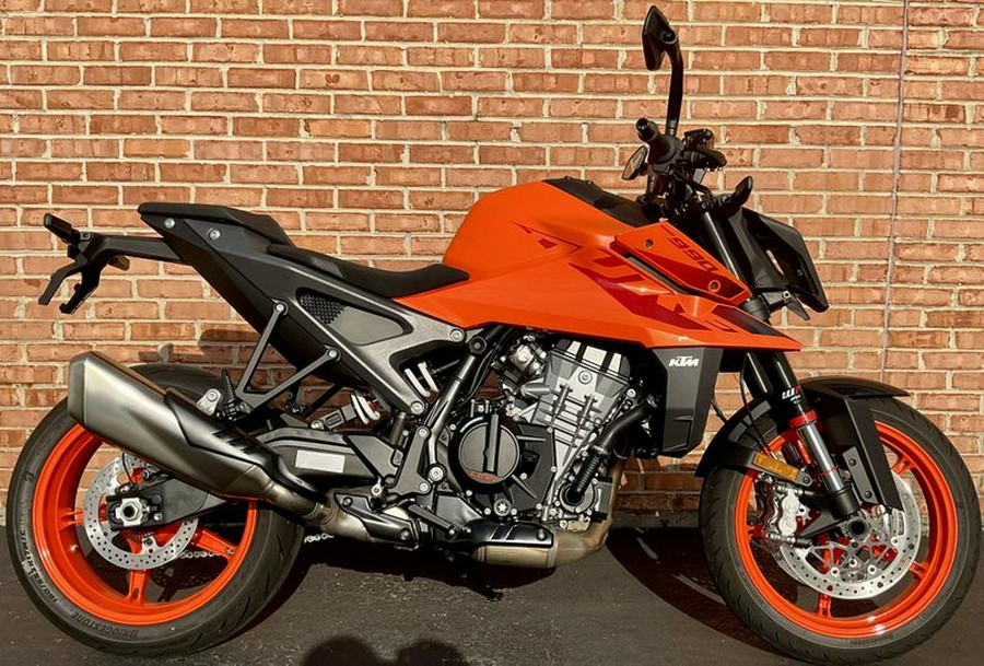 New 2024 KTM 990 Duke