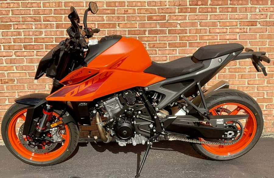 New 2024 KTM 990 Duke