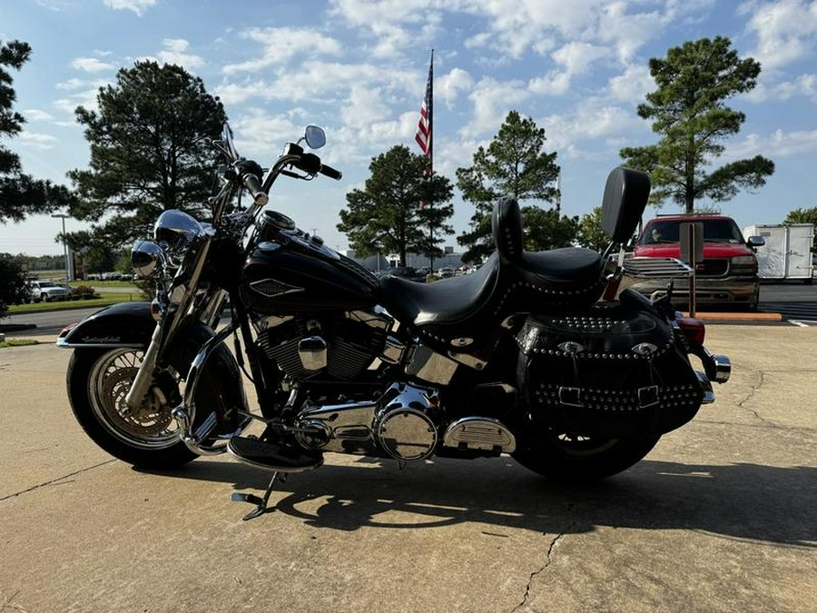 2011 Harley-Davidson® FLSTC - Heritage Softail® Classic