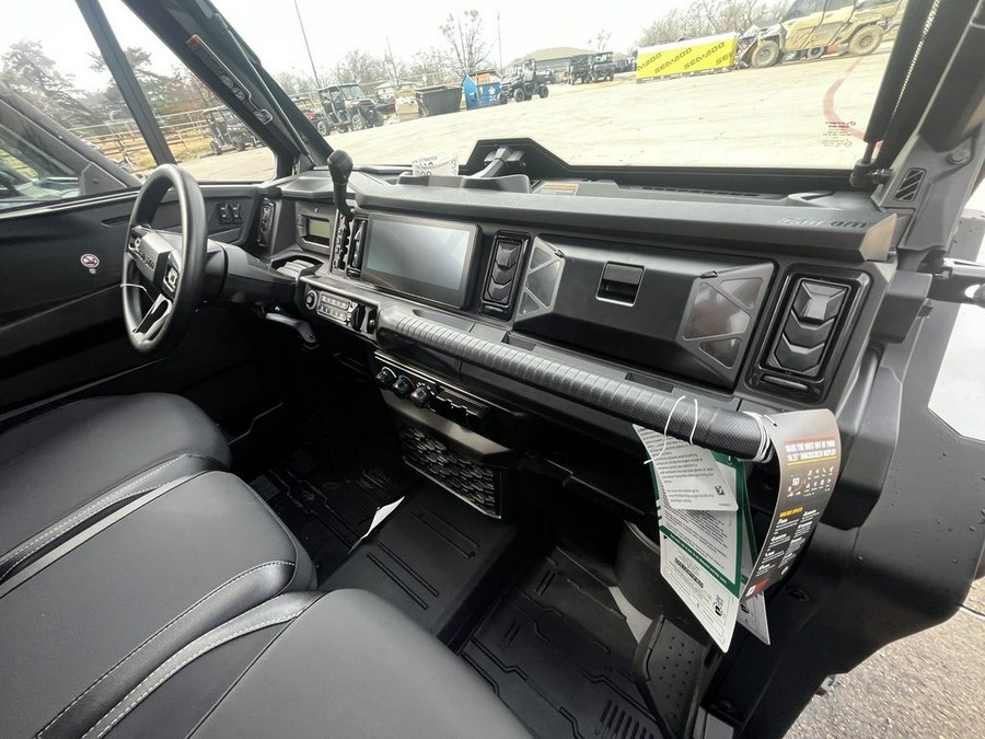 2026 Can-Am Defender MAX Limited HD11