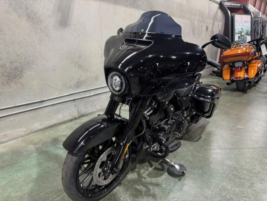 2018 Harley-Davidson® FLHXS - Street Glide® Special