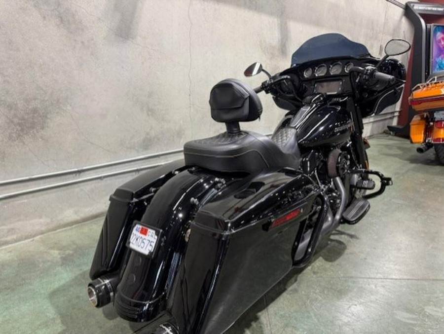 2018 Harley-Davidson® FLHXS - Street Glide® Special