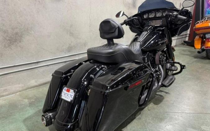 2018 Harley-Davidson® FLHXS - Street Glide® Special