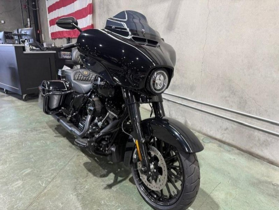 2018 Harley-Davidson® FLHXS - Street Glide® Special