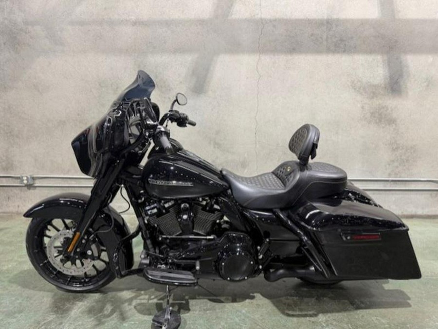 2018 Harley-Davidson® FLHXS - Street Glide® Special
