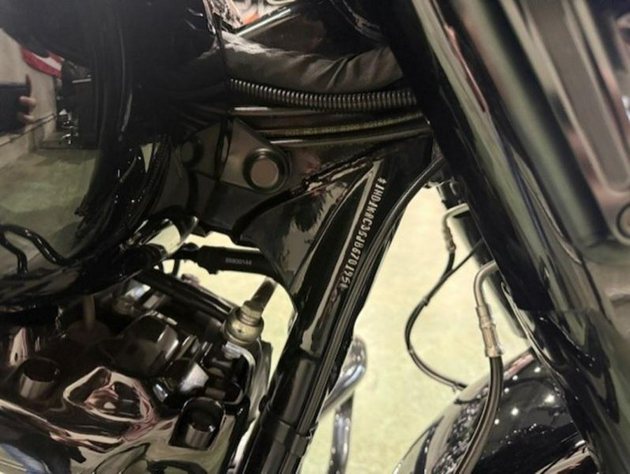 2018 Harley-Davidson® FLHXS - Street Glide® Special