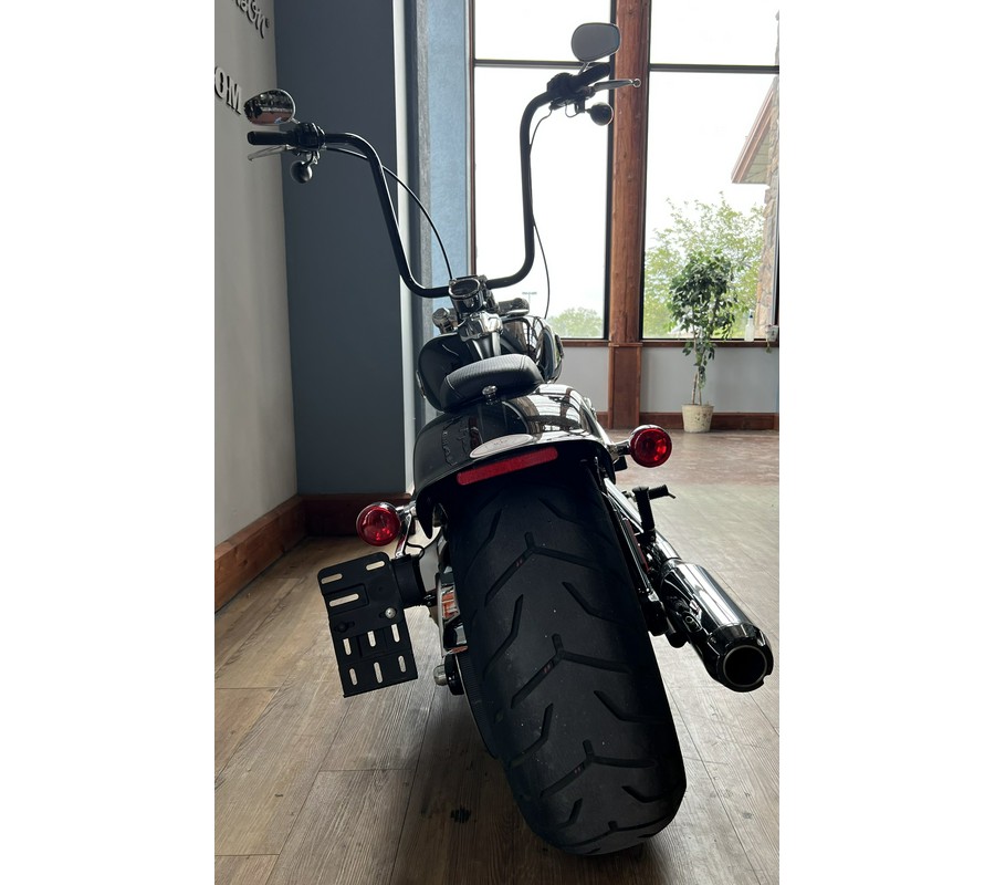2016 Harley-Davidson Breakout®