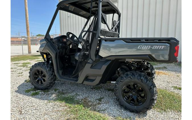 2024 Can-Am Defender XT HD10