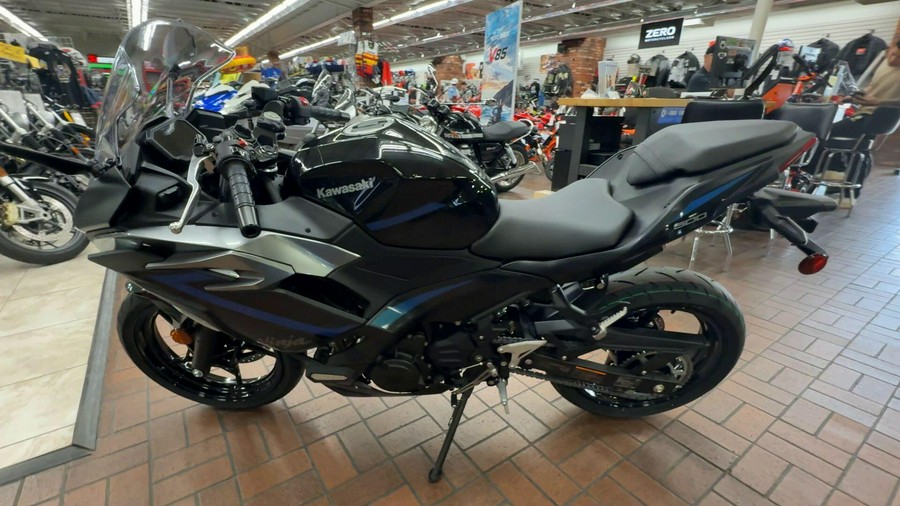 2025 Kawasaki NINJA 500 SE ABS