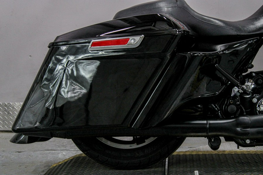 2013 Harley-Davidson Road Glide® Custom