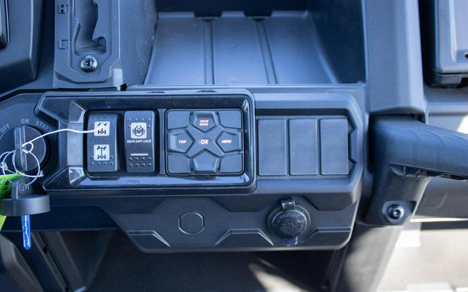 2026 CAN-AM DEFENDER XT HD7