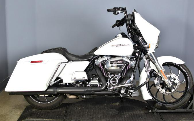 2017 Harley-Davidson Street Glide Special