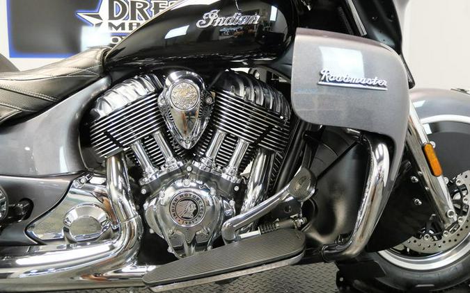 2016 Indian Motorcycle® Roadmaster® Steel Gray and Thunder Black