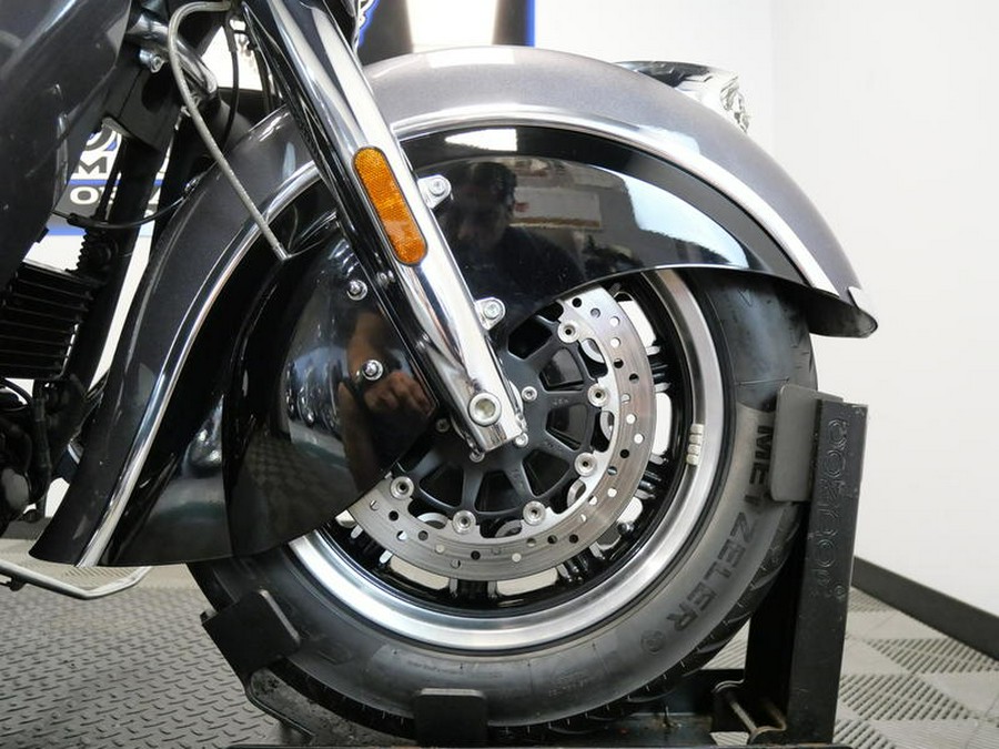2016 Indian Motorcycle® Roadmaster® Steel Gray and Thunder Black