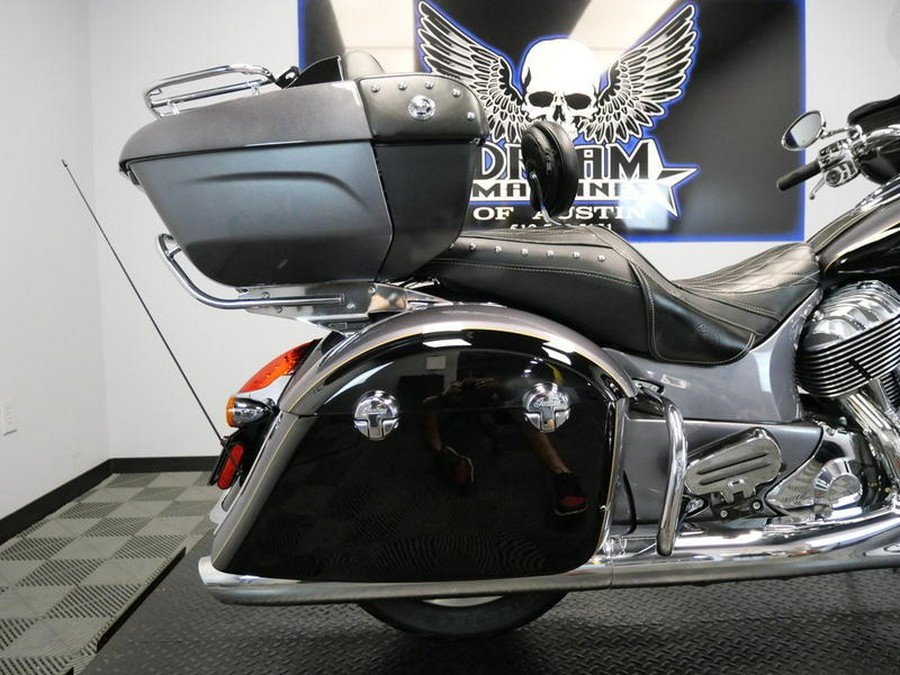 2016 Indian Motorcycle® Roadmaster® Steel Gray and Thunder Black