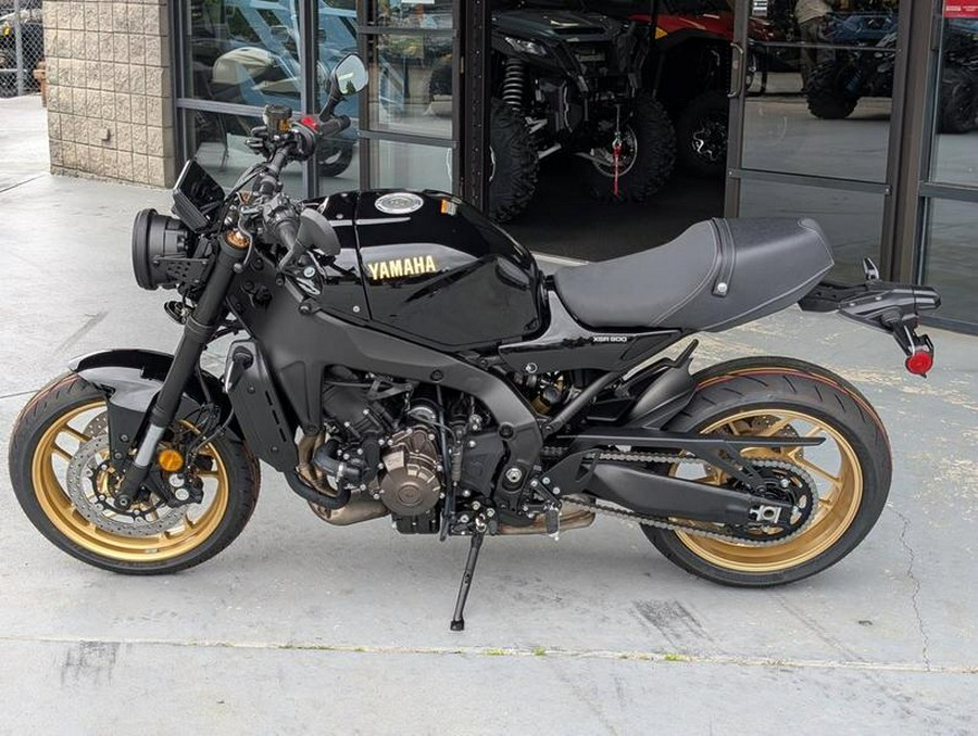 2025 Yamaha XSR900