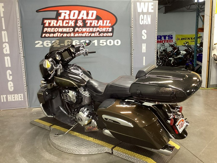 2021 Indian Motorcycle® Roadmaster® Limited Thunder Black Azure Crystal