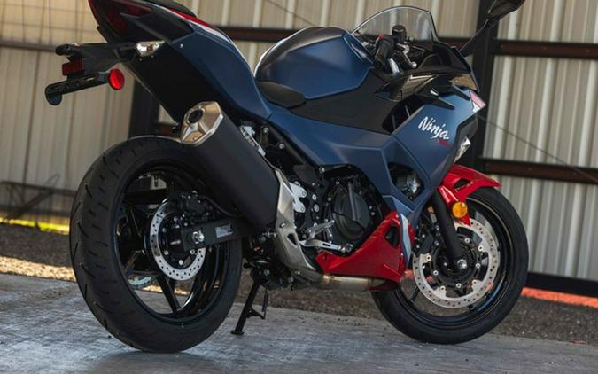 2026 Kawasaki Ninja 500 ABS Metallic Matte Twilight Blue