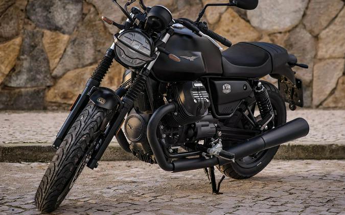 2024 Moto Guzzi V7 Stone