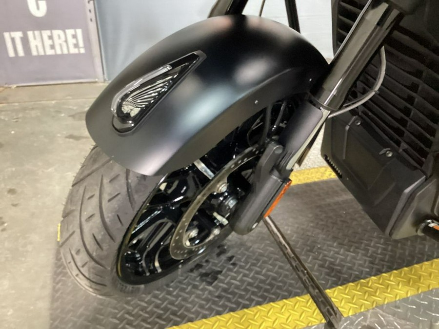 2024 Indian Motorcycle® Challenger® Dark Horse® w/PowerBand Audio Pkg Black Smoke