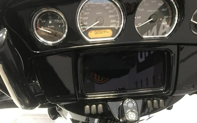 2021 Harley-Davidson® FLHXS - Street Glide® Special