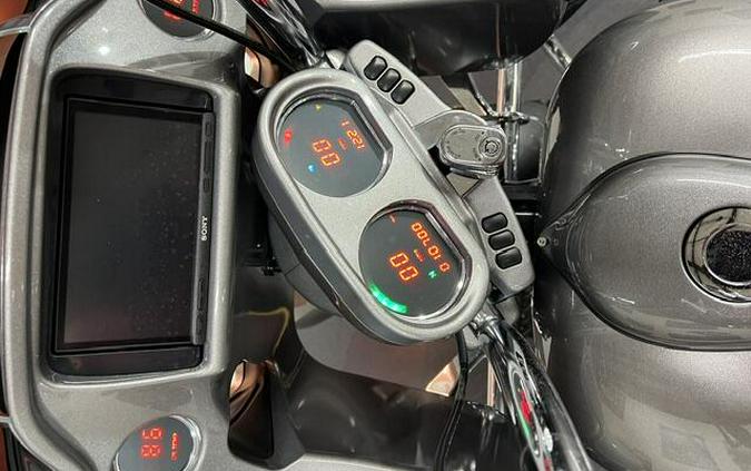 FLTRX 2017 Road Glide