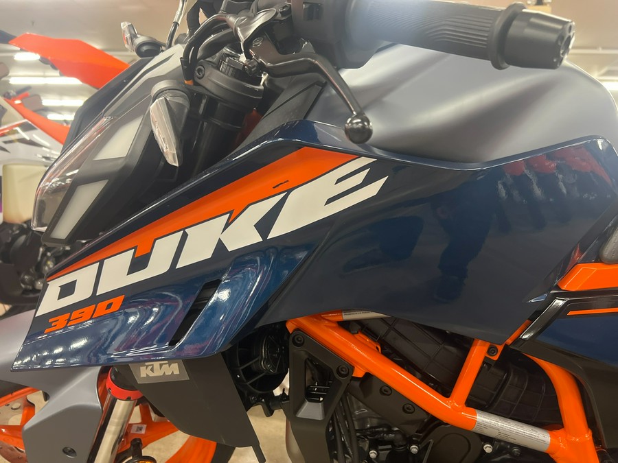 2024 KTM Duke 390