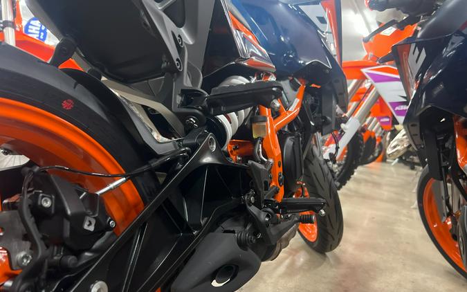 2024 KTM Duke 390