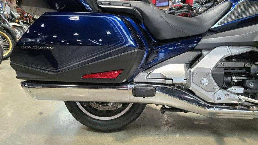 2018 Honda® Gold Wing Tour Pearl Hawkseye Blue