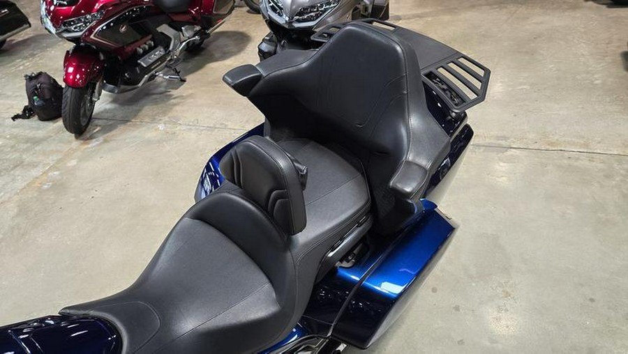 2018 Honda® Gold Wing Tour Pearl Hawkseye Blue