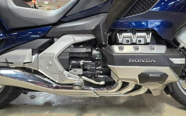 2018 Honda® Gold Wing Tour Pearl Hawkseye Blue