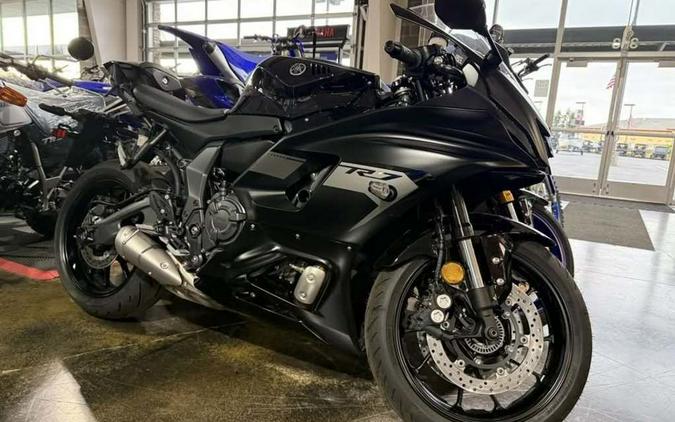 2025 Yamaha YZF-R7