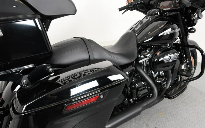 2018 Harley-Davidson® FLHXS Street Glide® Special