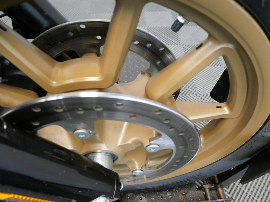 2017 Harley-Davidson® FXDLS - Low Rider® S