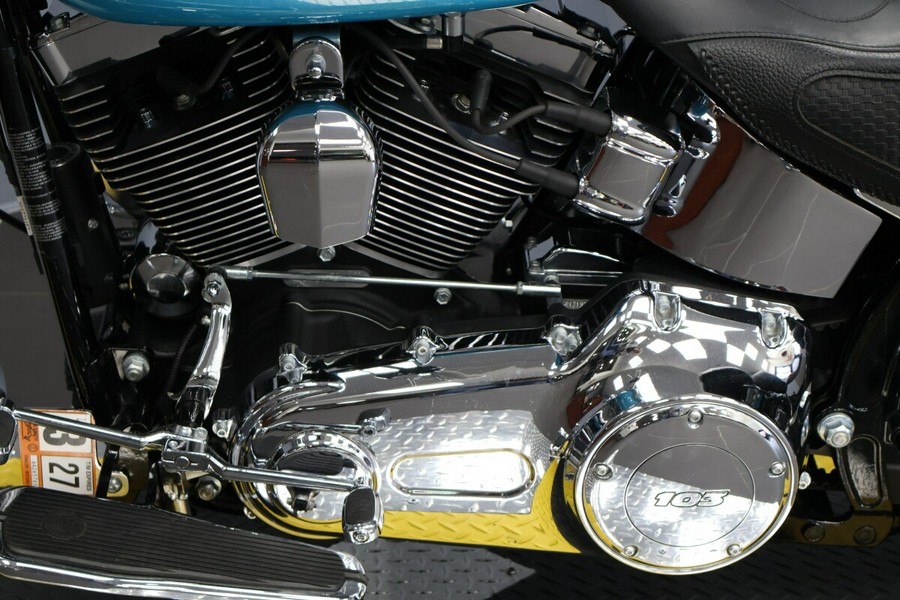 2016 Harley-Davidson® Softail® Deluxe Two-Tone Crushed Ice Pearl/Frosted Teal Pearl