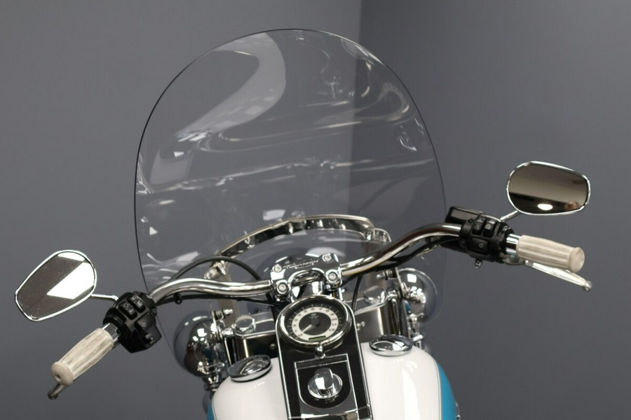 2016 Harley-Davidson® Softail® Deluxe Two-Tone Crushed Ice Pearl/Frosted Teal Pearl