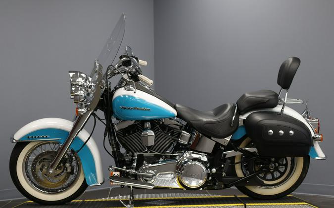 2016 Harley-Davidson® Softail® Deluxe Two-Tone Crushed Ice Pearl/Frosted Teal Pearl