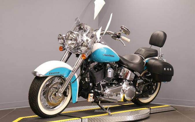 2016 Harley-Davidson® Softail® Deluxe Two-Tone Crushed Ice Pearl/Frosted Teal Pearl