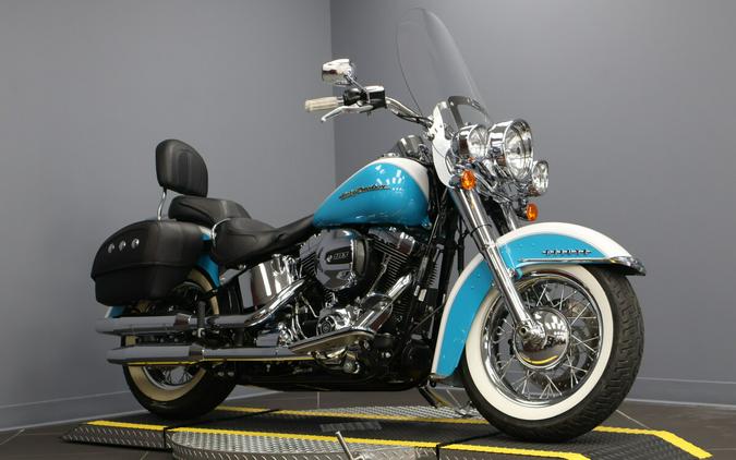 2016 Harley-Davidson® Softail® Deluxe Two-Tone Crushed Ice Pearl/Frosted Teal Pearl