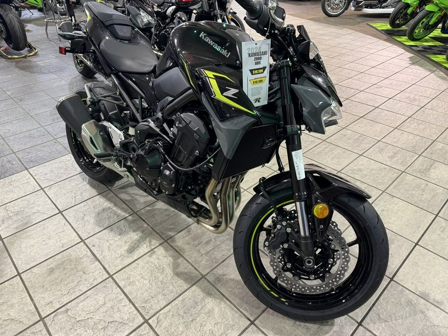 2024 Kawasaki Z900 ABS Metallic Spark Black/Metallic Matte Dark Gray