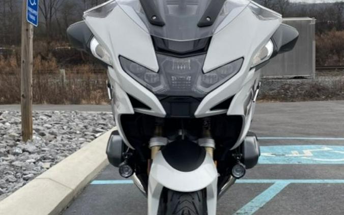 2024 BMW R 1250 RT Alpine White 3