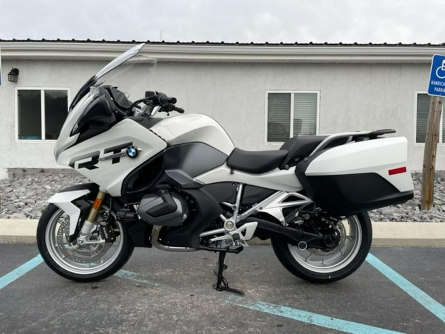 2024 BMW R 1250 RT Alpine White 3