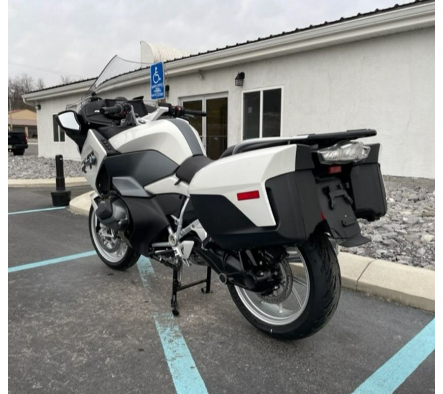 2024 BMW R 1250 RT Alpine White 3