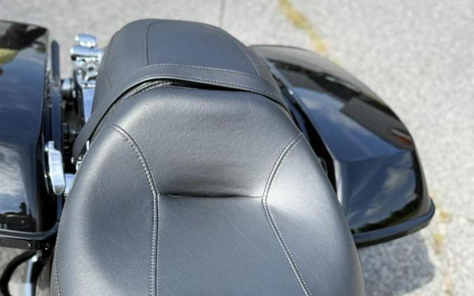 FLHX 2023 Street Glide®