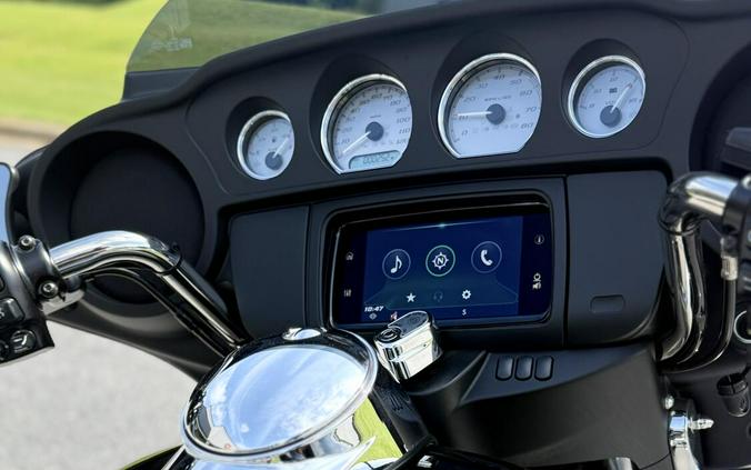 FLHX 2023 Street Glide®