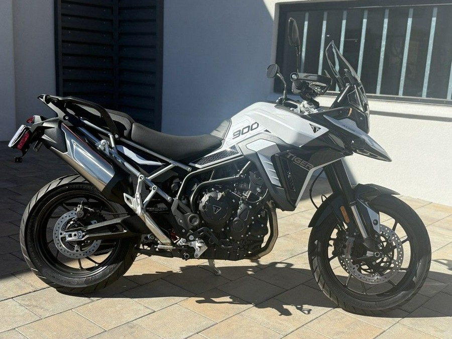 2025 Triumph Tiger 900 GT Pro Snowdonia White